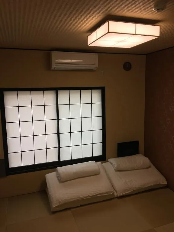 Kyu Kyu Hotel Tokio 2*,
