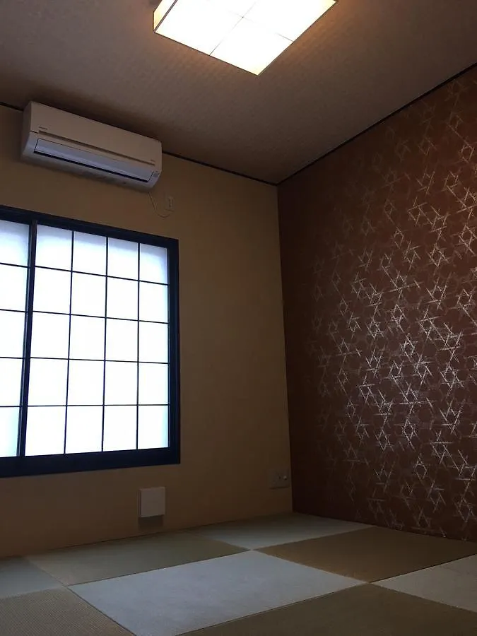 Kyu Kyu Hotel Tokio 2*,  Japan